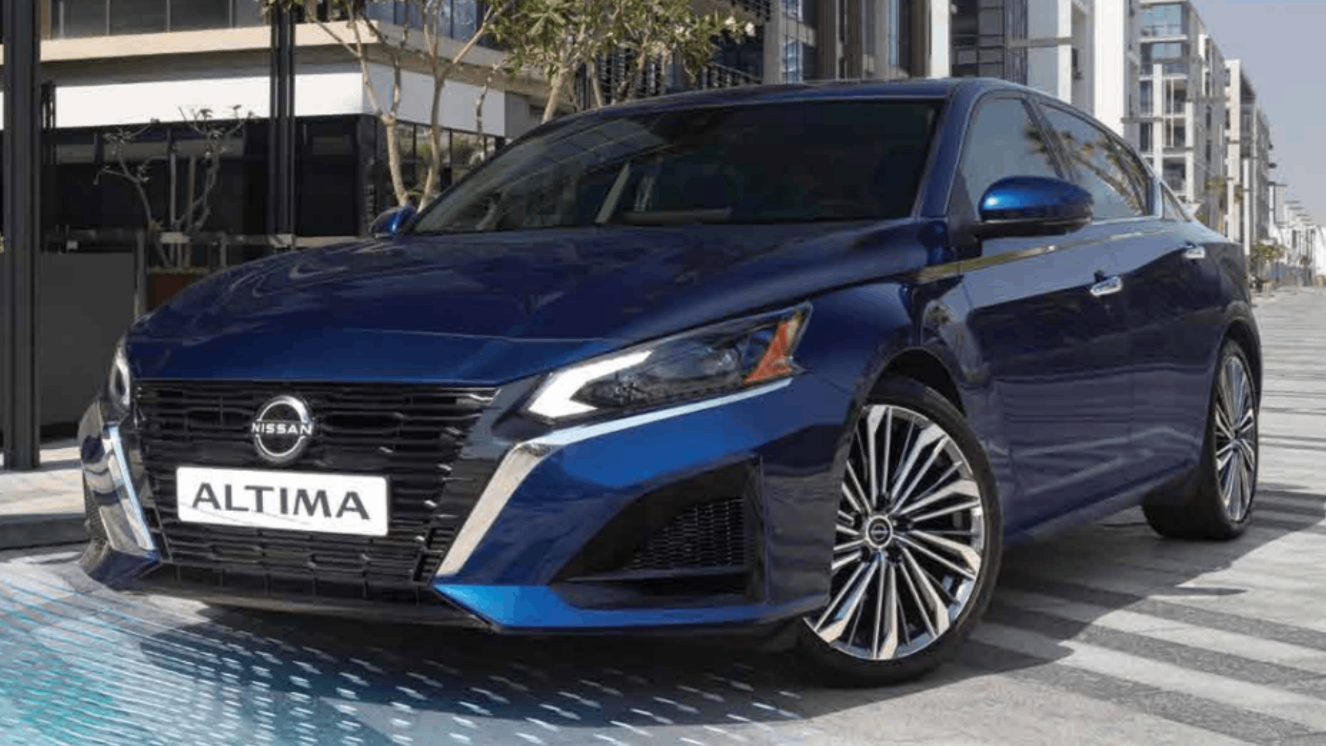 Nissan Altima Review: Affordable & Reliable Japanese Mid-Size Sedan